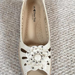 shoe tree comfort sandals
